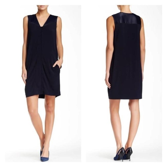 Vince V-Neck Matte Shine Dress Size XS Navy Pockets - Picture 1 of 12